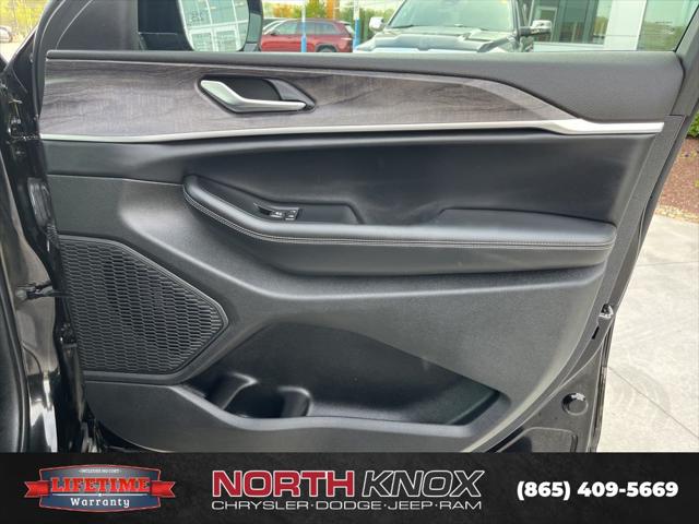 2025 Jeep Grand Cherokee L Limited 4x4