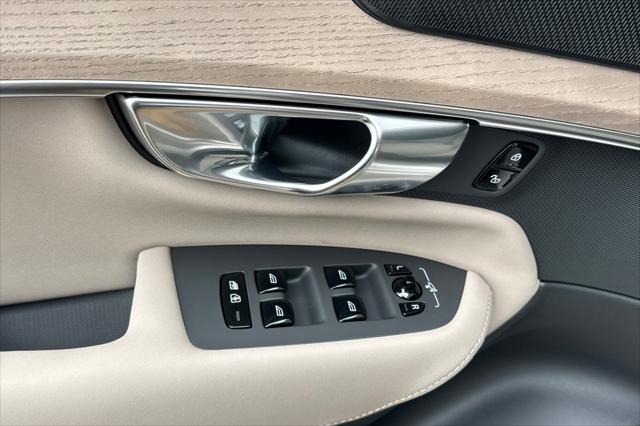 2026 Volvo XC90 Plug-In Hybrid Plus, T8 AWD, Electric/Gasoline, Bright, 7 Seats