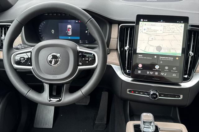 2026 Volvo XC90 Plug-In Hybrid Plus, T8 AWD, Electric/Gasoline, Bright, 7 Seats