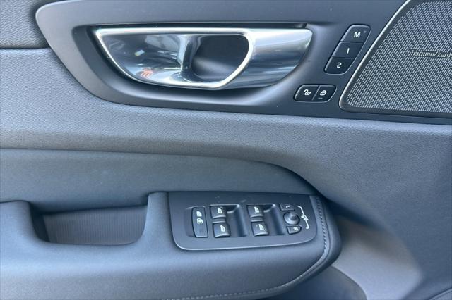 2026 Volvo XC60 Plug-In Hybrid Ultra, T8 AWD Electric/Gasoline, Dark