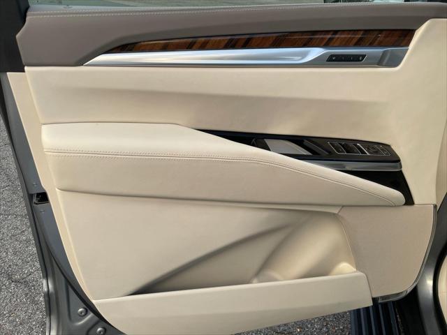 2026 Cadillac Escalade Platinum Luxury