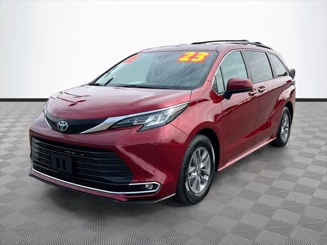 2023 Toyota Sienna XLE