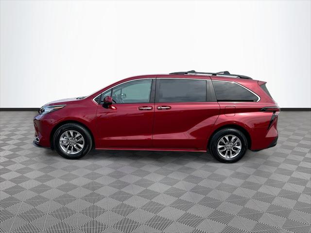 2023 Toyota Sienna XLE