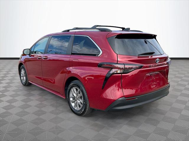 2023 Toyota Sienna XLE