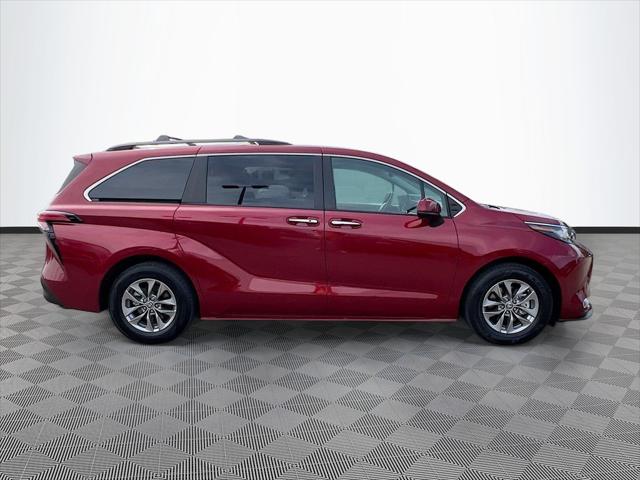 2023 Toyota Sienna XLE