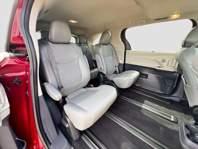 2023 Toyota Sienna XLE