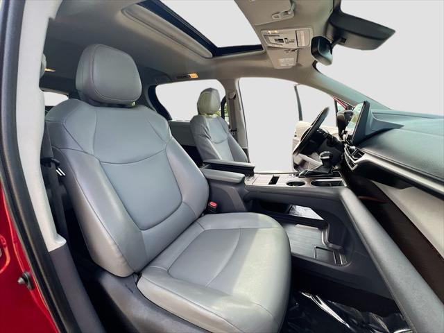 2023 Toyota Sienna XLE