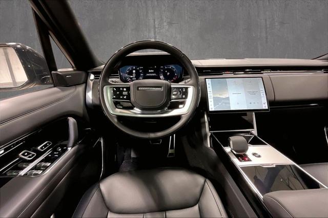 2025 Land Rover Range Rover P400 SE
