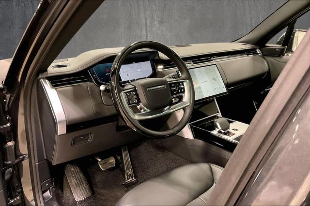 2025 Land Rover Range Rover P400 SE