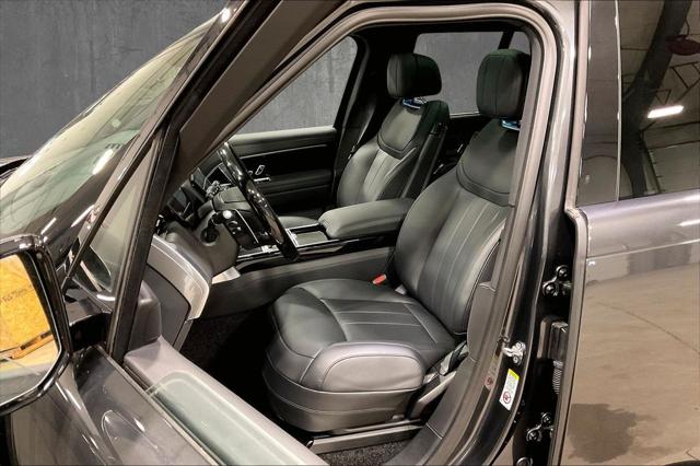 2025 Land Rover Range Rover P400 SE