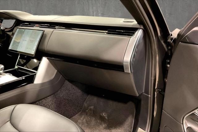 2025 Land Rover Range Rover P400 SE