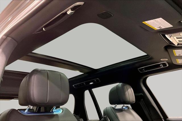 2025 Land Rover Range Rover P400 SE
