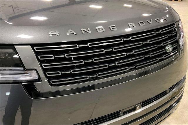 2025 Land Rover Range Rover P400 SE
