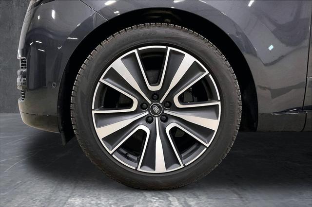 2025 Land Rover Range Rover P400 SE
