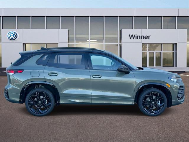2026 Volkswagen Tiguan SE R-Line Black