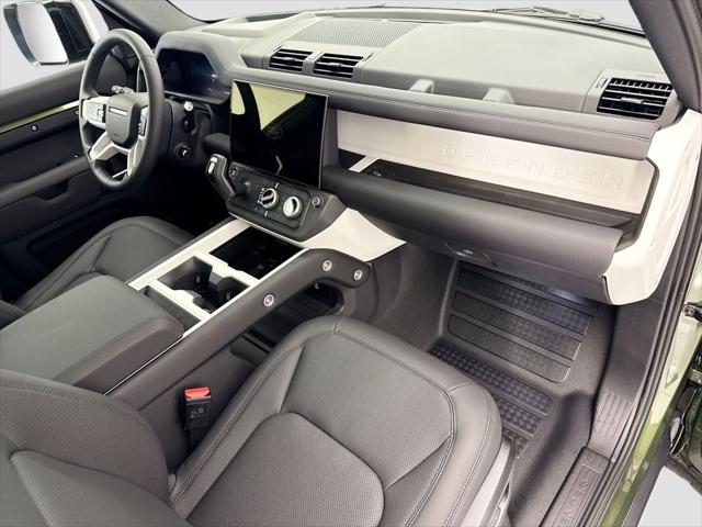 2026 Land Rover Defender P400 X-Dynamic SE
