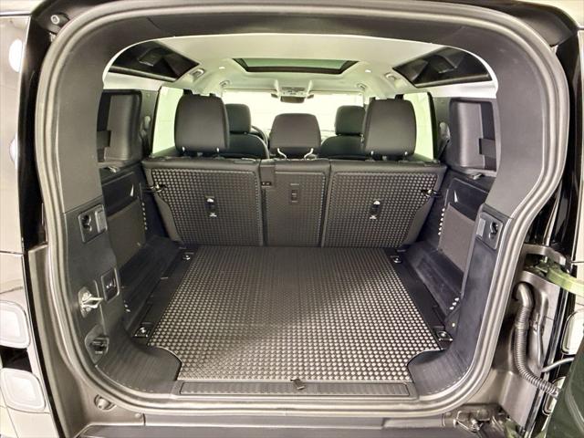 2026 Land Rover Defender P400 X-Dynamic SE