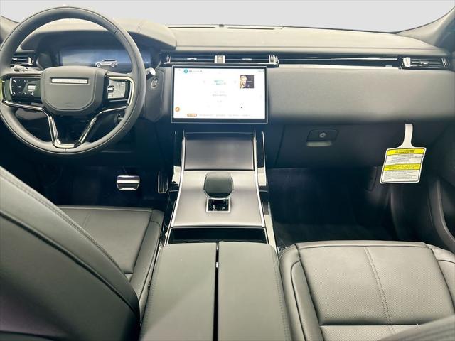 2026 Land Rover Range Rover Velar P250 Dynamic SE