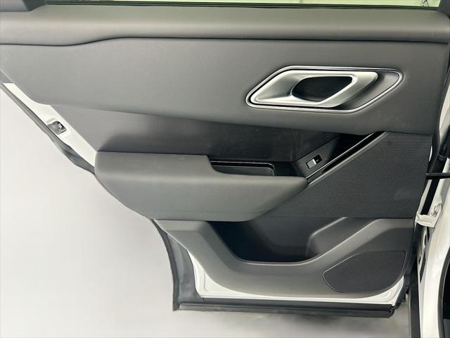 2026 Land Rover Range Rover Velar P250 Dynamic SE