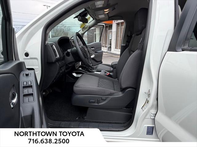 2025 Nissan Frontier Crew Cab SV 4x4