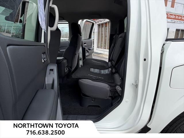 2025 Nissan Frontier Crew Cab SV 4x4