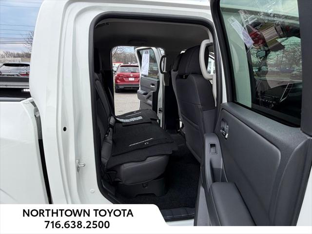 2025 Nissan Frontier Crew Cab SV 4x4