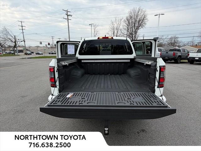2025 Nissan Frontier Crew Cab SV 4x4