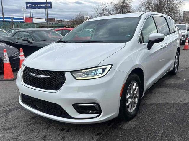 2023 Chrysler Pacifica Touring L for sale in Bronx, NY