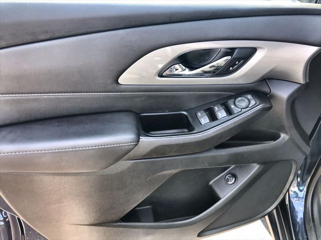 2023 Chevrolet Traverse AWD LT Cloth