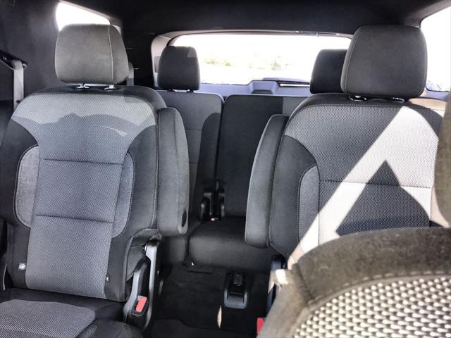 2023 Chevrolet Traverse AWD LT Cloth