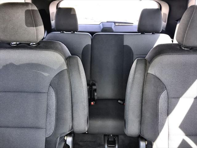 2023 Chevrolet Traverse AWD LT Cloth