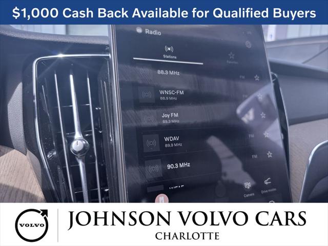 2026 Volvo XC60 B5 Plus