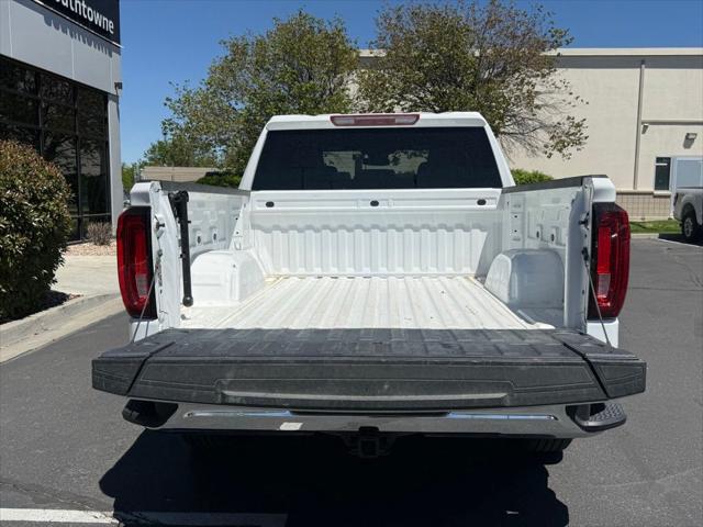 2025 GMC Sierra 1500 4WD Crew Cab Short Box SLT