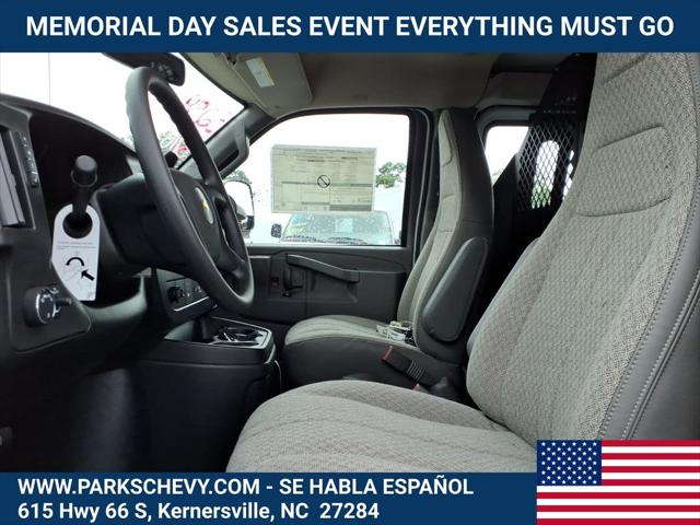 2026 Chevrolet Express Cargo Van 2500 Extended Wheelbase, WT, RWD