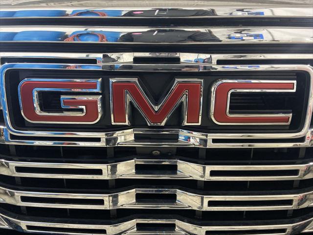2022 GMC Sierra 1500 4WD Crew Cab Short Box Denali