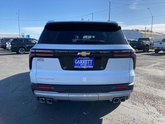 2026 Chevrolet Traverse FWD LT