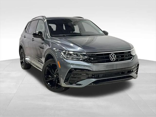 2024 Volkswagen Tiguan 2.0T SE R-Line Black for sale in Des Moines, IA