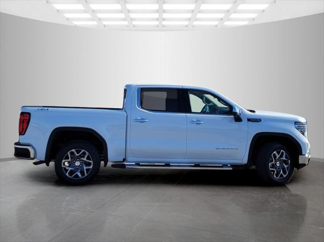 2026 GMC Sierra 1500 Crew Cab, Short Bed, SLT, 4WD