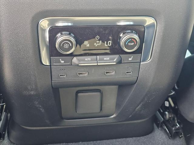 2026 GMC Yukon 4WD AT4