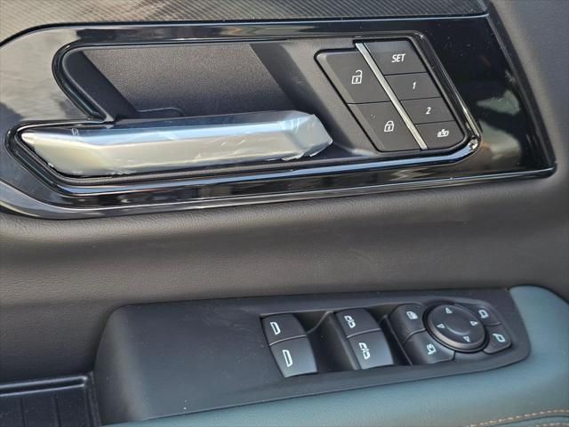 2026 GMC Yukon 4WD AT4