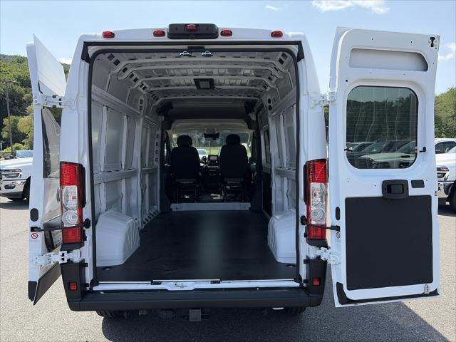 2026 Ram ProMaster Cargo Van SLT High Roof 159 WB