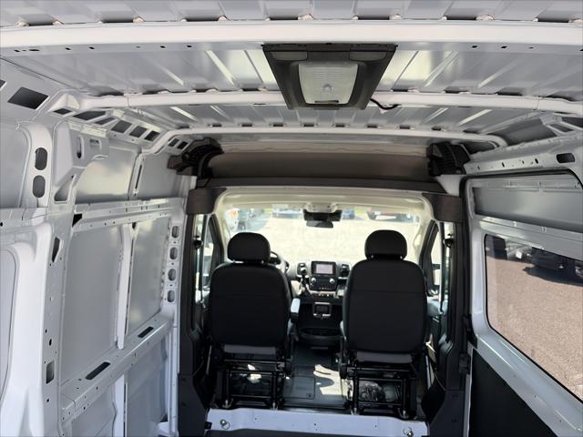 2026 Ram ProMaster Cargo Van SLT High Roof 159 WB