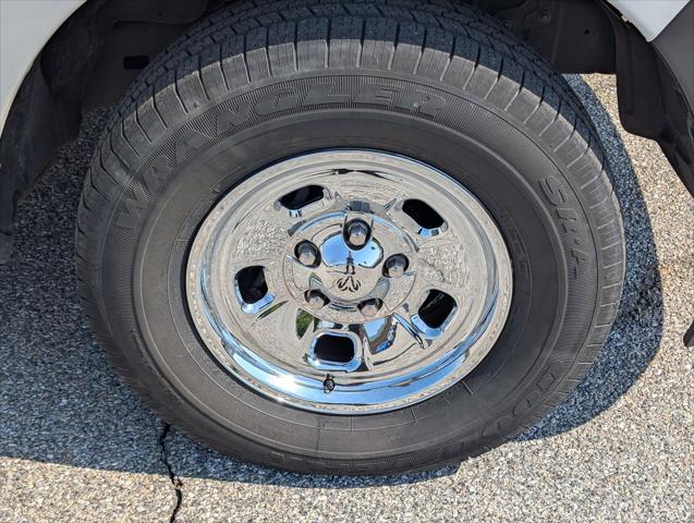 2022 Ram 1500 Classic Tradesman Regular Cab 4x4 8' Box