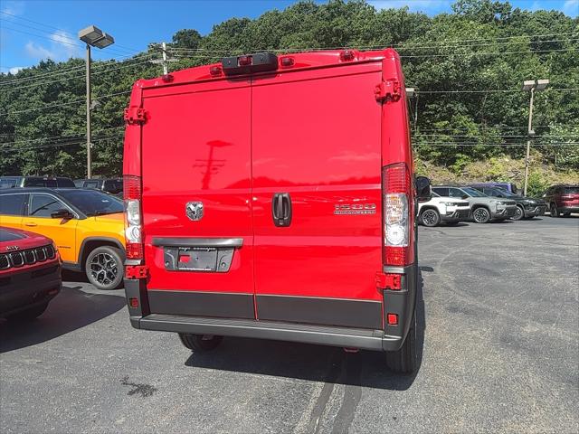 2026 Ram ProMaster Cargo Van Tradesman Low Roof 118 WB w/Pass Seat
