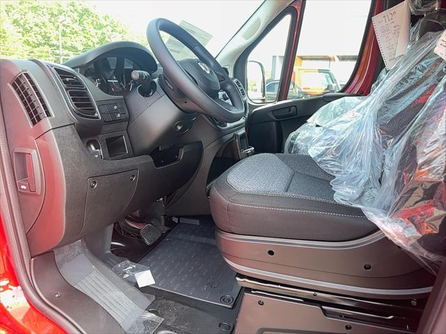 2026 Ram ProMaster Cargo Van Tradesman Low Roof 118 WB w/Pass Seat