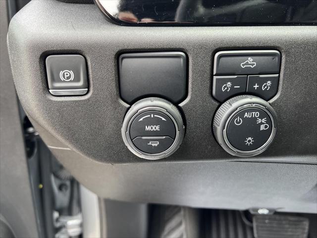 2025 Chevrolet Silverado 1500 2WD Crew Cab Short Bed LT