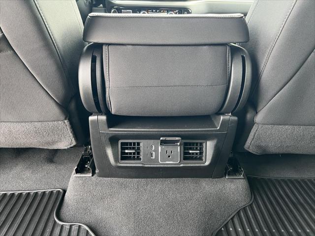 2025 Chevrolet Silverado 1500 2WD Crew Cab Short Bed LT