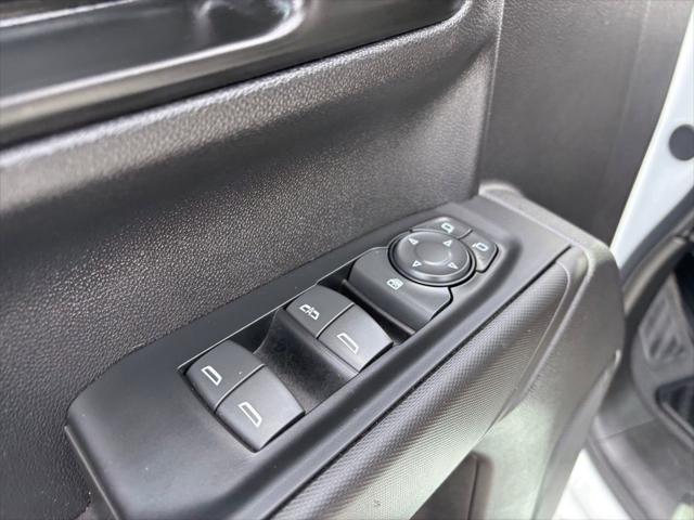 2025 Chevrolet Silverado 1500 2WD Crew Cab Short Bed Custom
