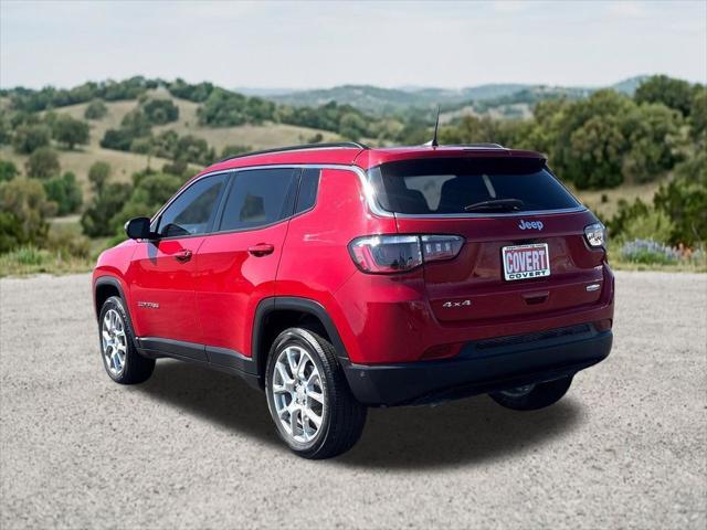 2024 Jeep Compass Latitude Lux FWD