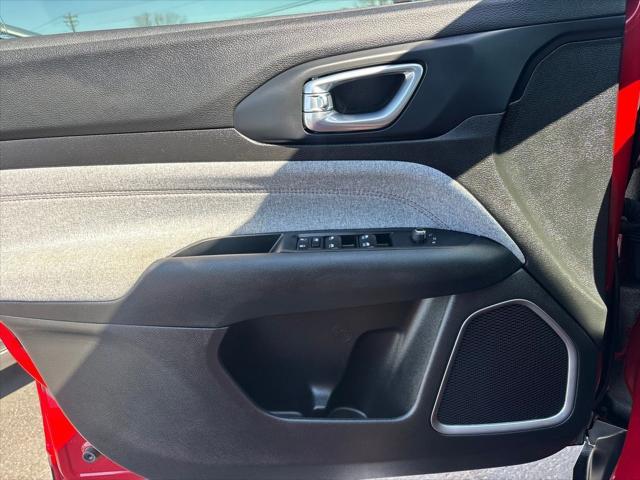 2024 Jeep Compass Latitude Lux FWD